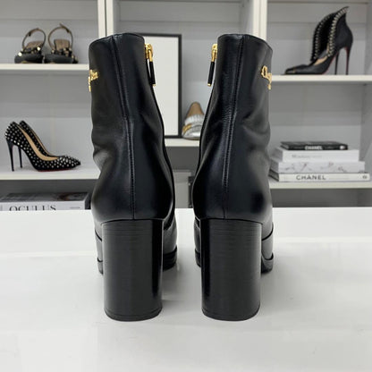 Dior D-town Leather Logo Short Boots Black — view 6