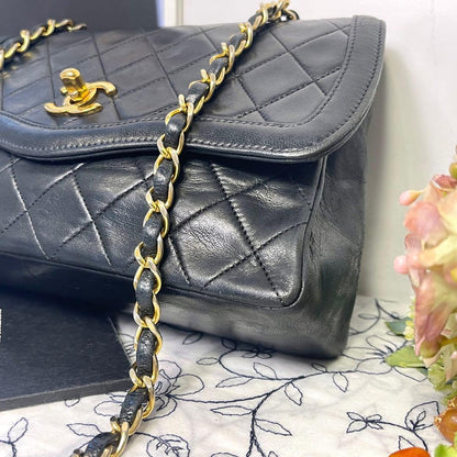 Chanel Chain Shoulder Quilted Turnlock — view 4