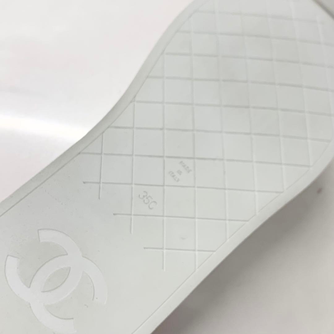 Chanel CC Logo Leather Thong Sandals White