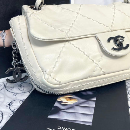 Chanel Double Flap Wild Stitch — view 3
