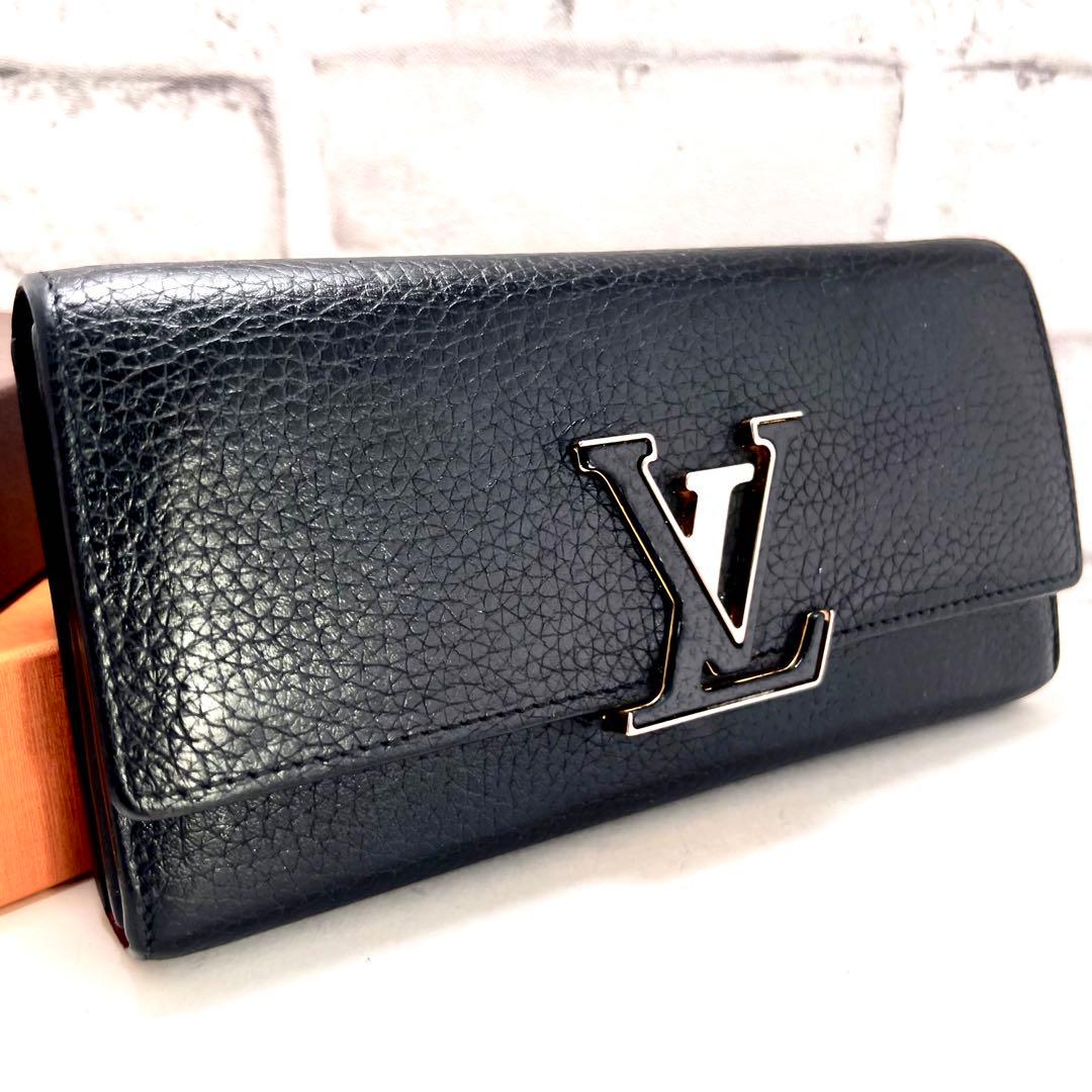 Louis Vuitton Portefeuille Capucines Noir Gold Wallet