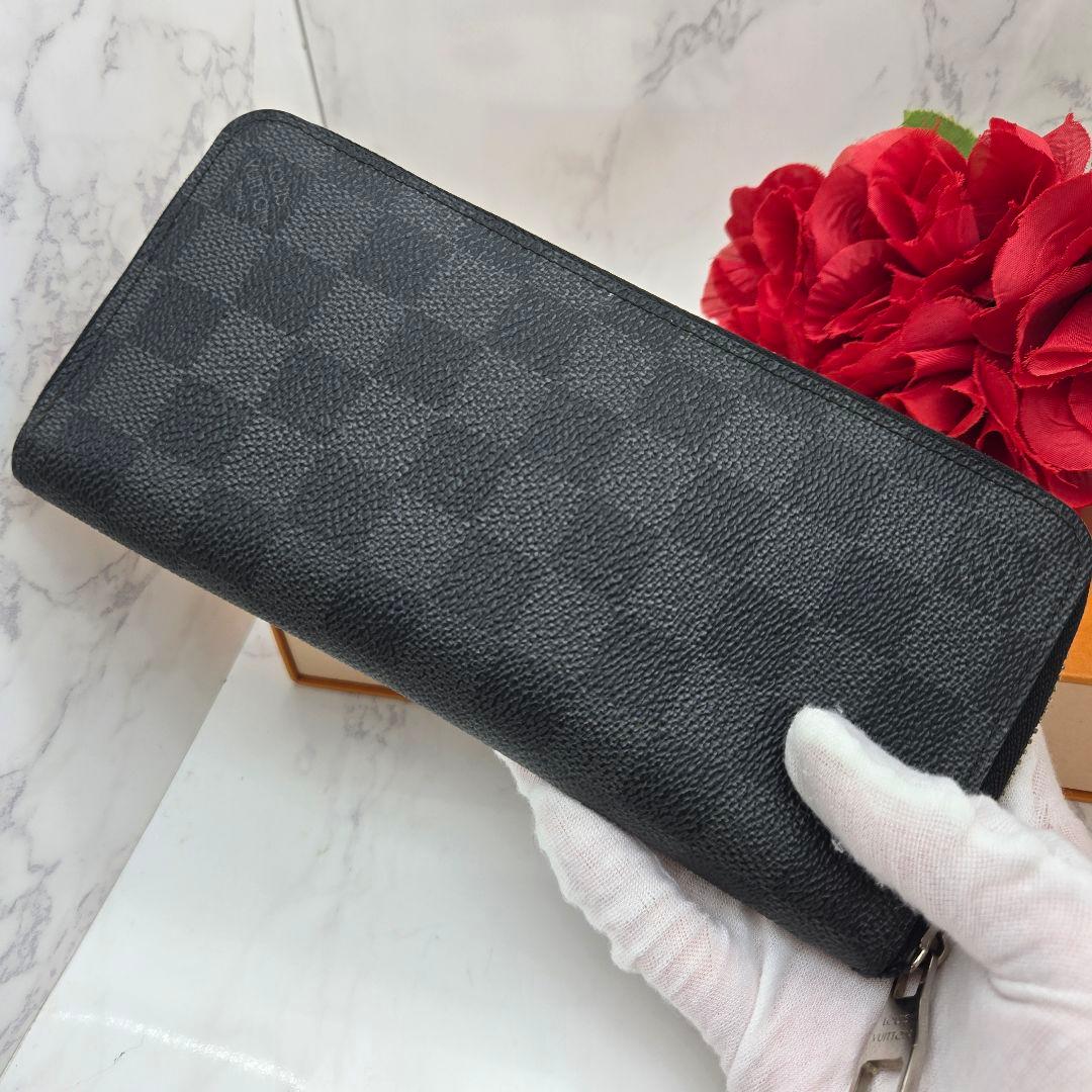 Louis Vuitton Zippy Wallet Damier Graphite — view 3