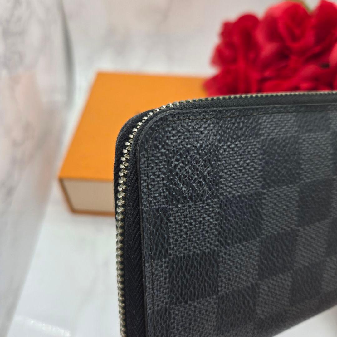 Louis Vuitton Zippy Wallet Damier Graphite — view 5