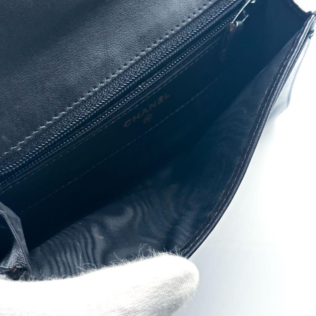 Chanel Wallet Coco Stitch Jumbo CC Logo — view 5