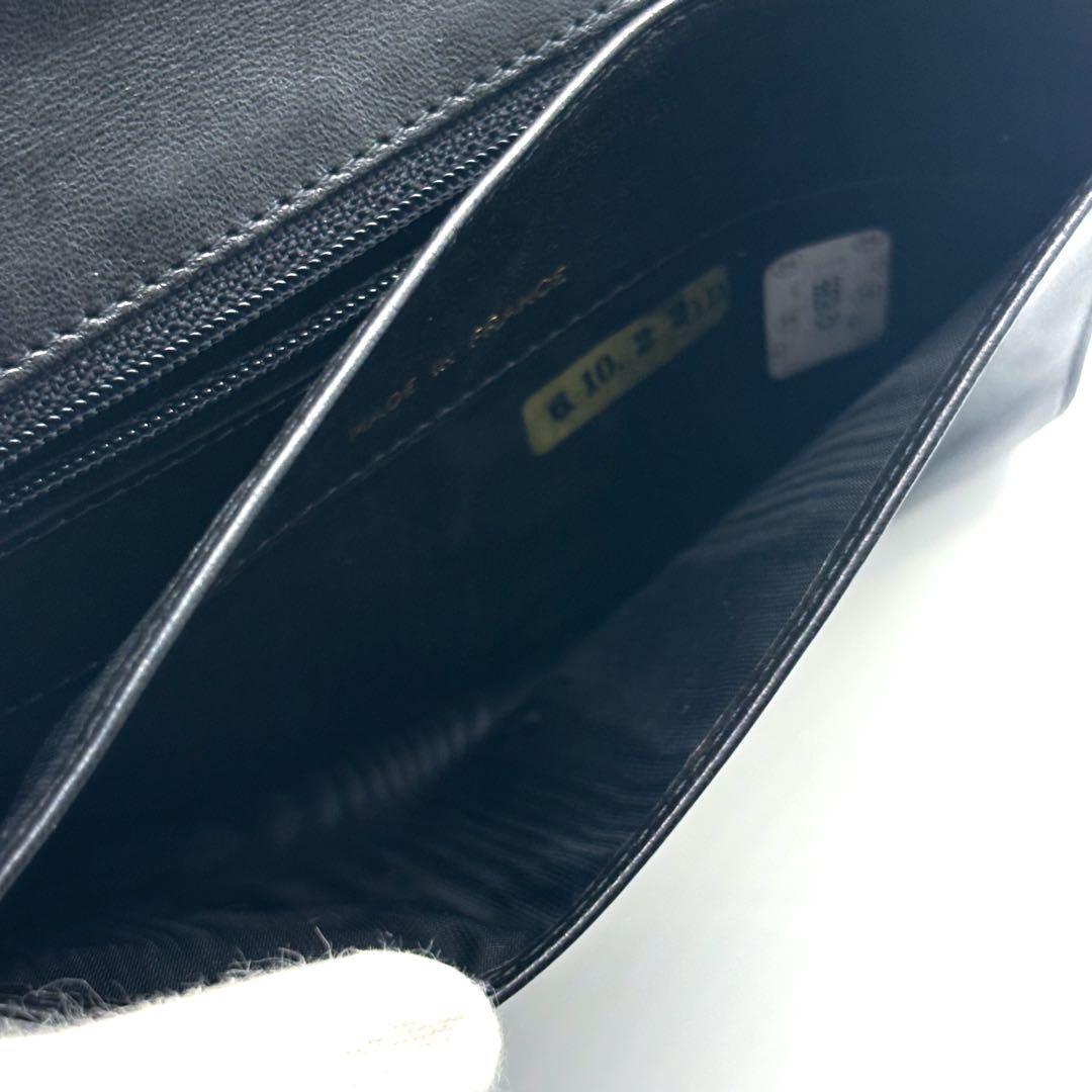 Chanel Wallet Coco Stitch Jumbo CC Logo — view 6