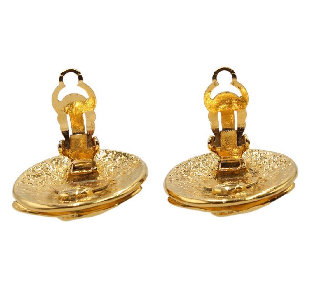 Chanel Coco Mark Round Earrings