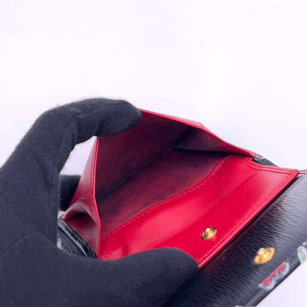 Prada Saffiano Bifold Wallet Black Compact — view 5