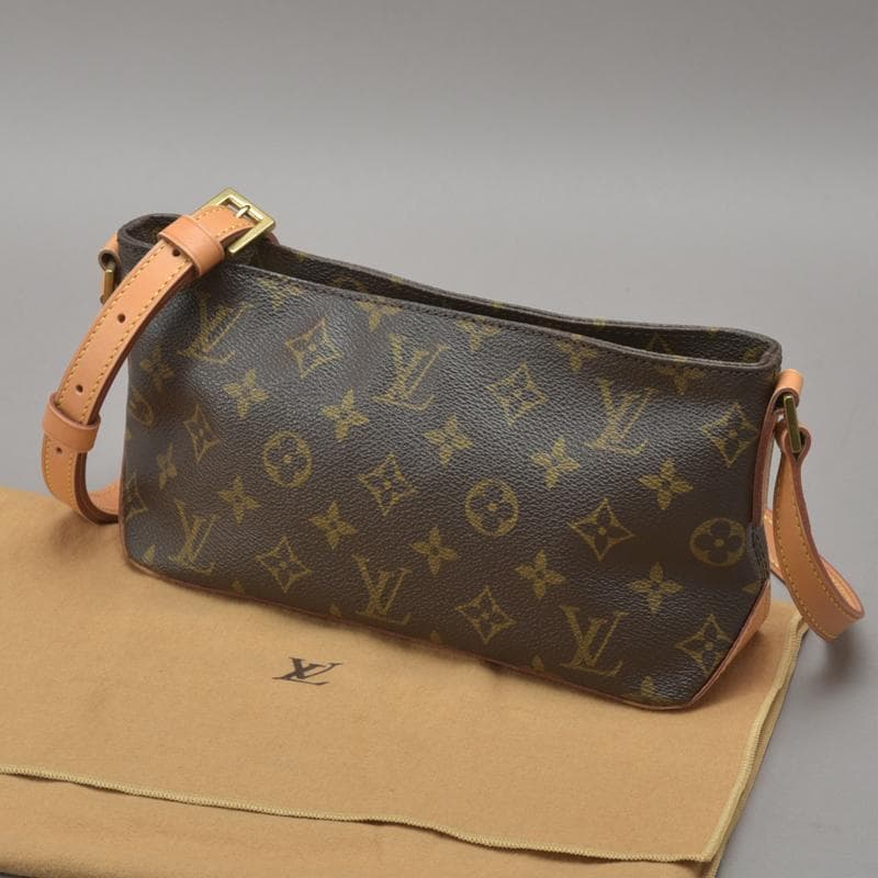 Louis Vuitton Trotter Shoulder Bag Monogram Leather M51240