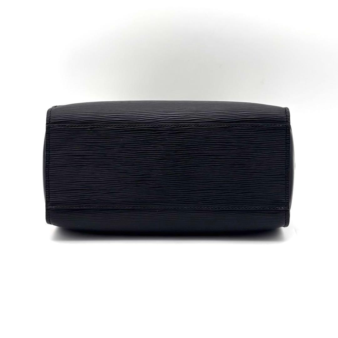 Louis Vuitton Epi Pont Neuf Handbag Noir Black — view 6