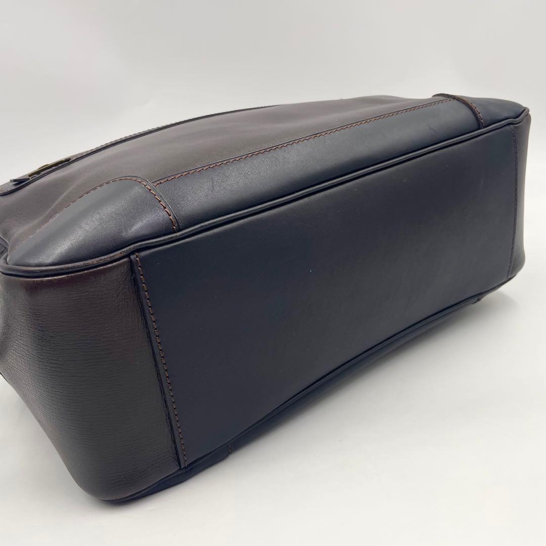 Louis Vuitton Utah Reporter Shoulder Bag Cafe Leather Mens Business