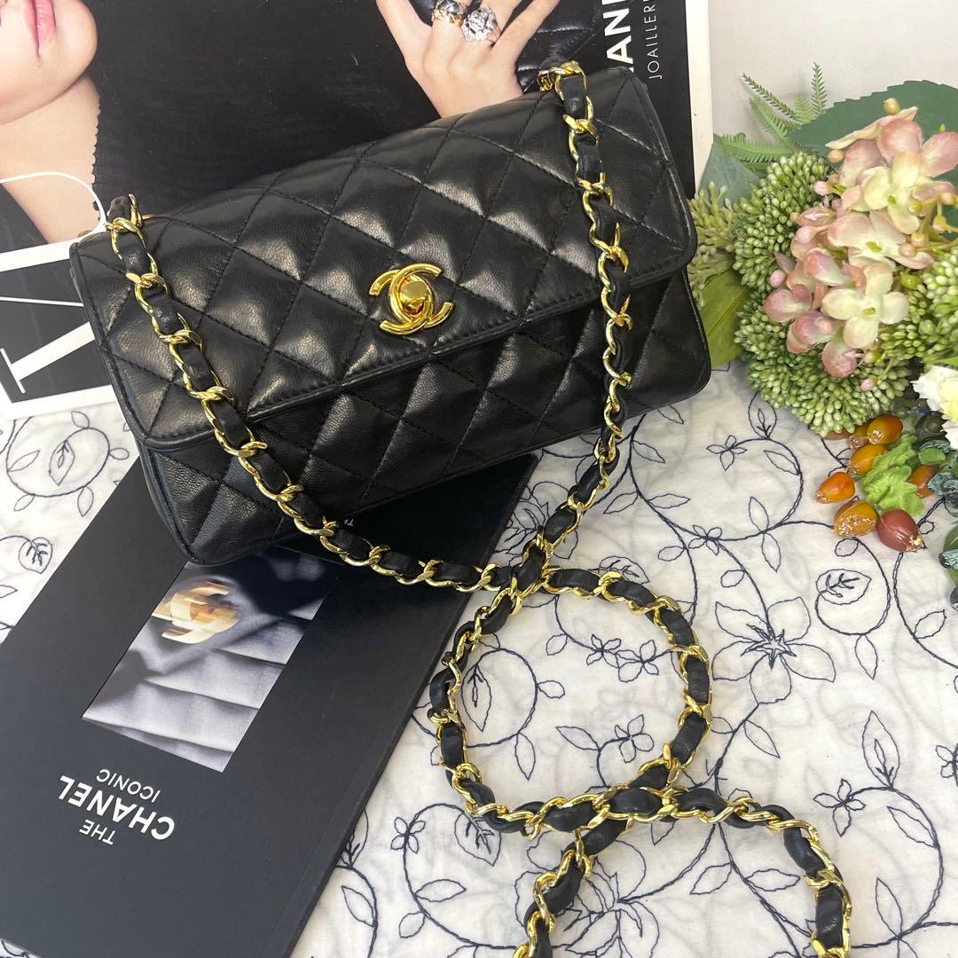 Chanel Vintage Quilted Turnlock Black Shoulder Bag