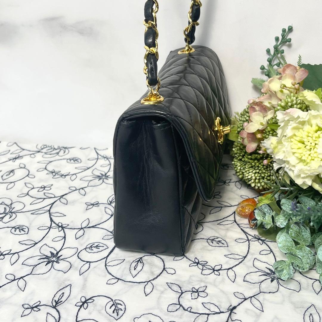 Chanel Vintage Quilted Turnlock Black Shoulder Bag — view 6