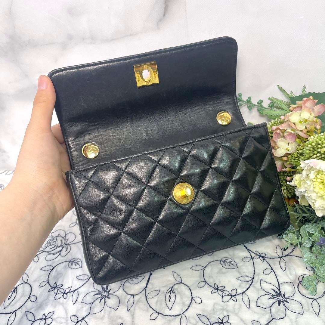 Chanel Vintage Quilted Turnlock Black Shoulder Bag — view 9
