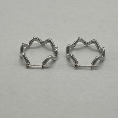 Tiffany & Co Paloma Picasso Wave Hoop Earrings Zigzag — view 6