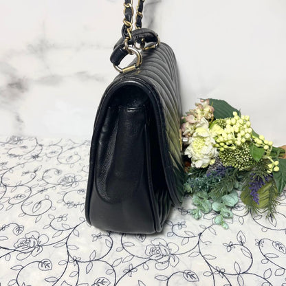 Chanel 2-Way Chevron Chain Shoulder Bag — view 7