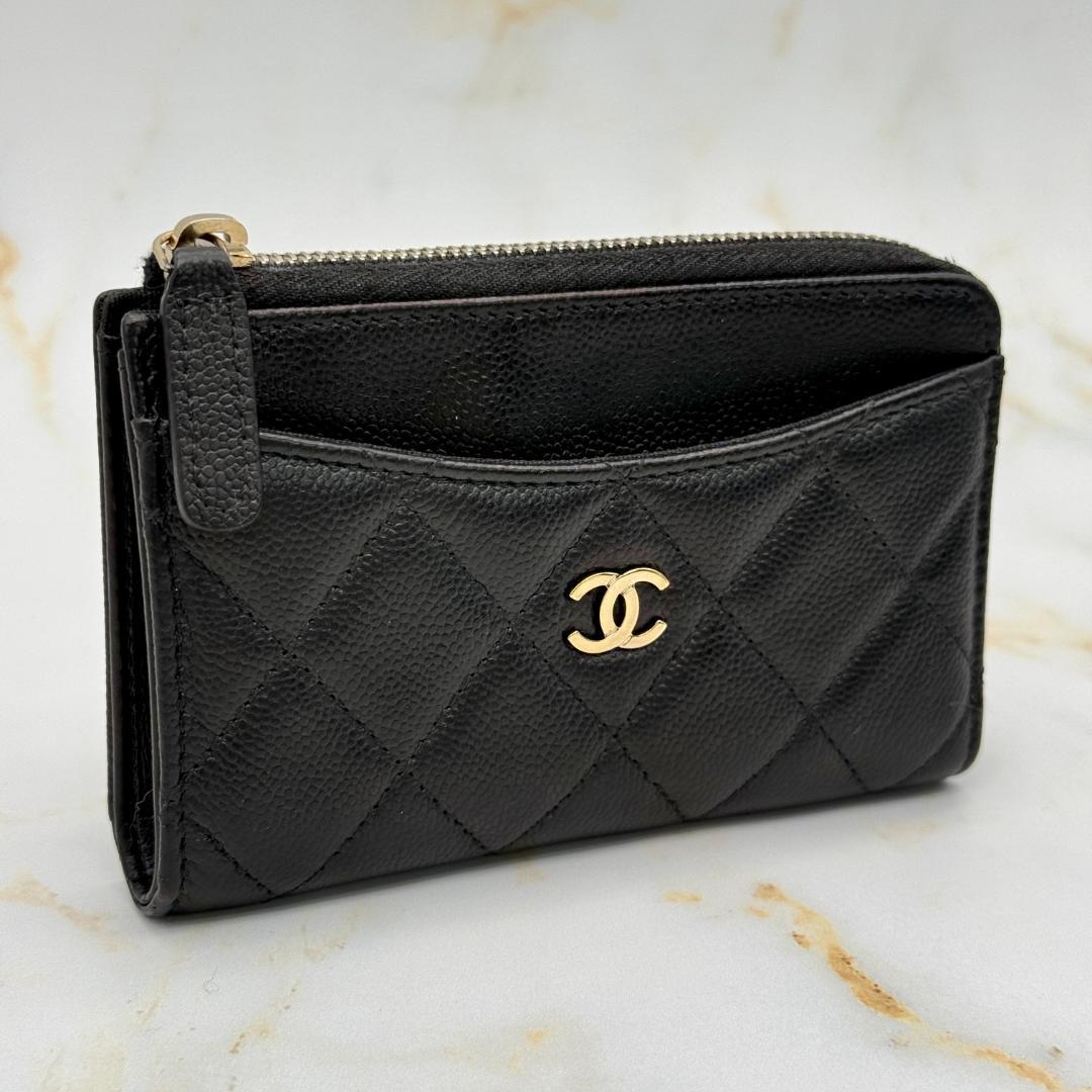 Chanel Caviar Leather Quilted Shoulder Bag — view 3