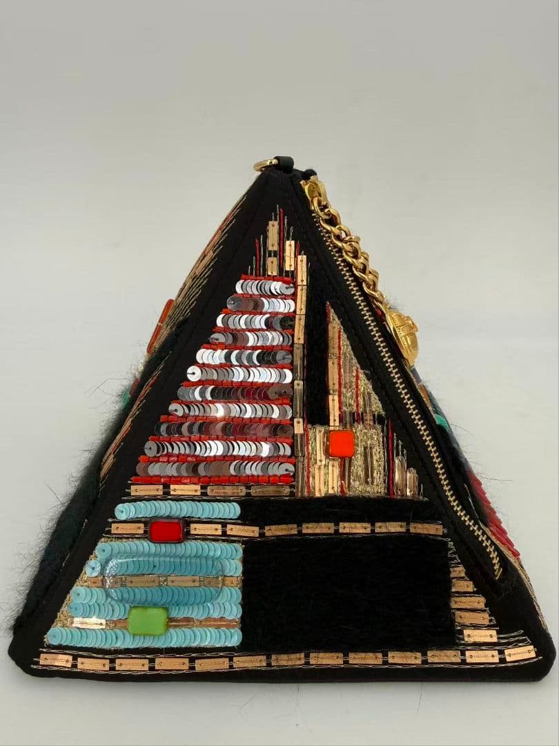Chanel Egypt Pyramid Bag 2019 — view 4
