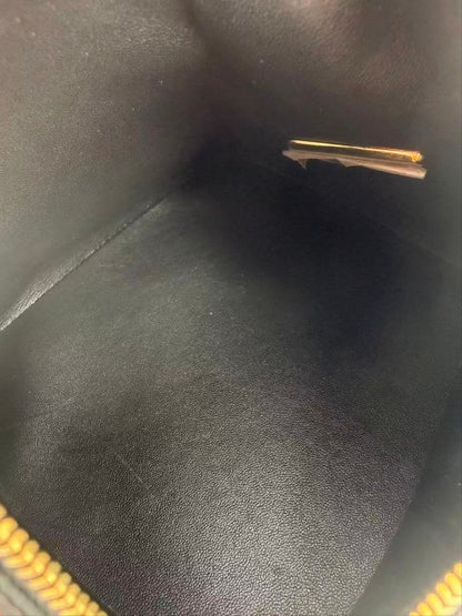 Chanel Egypt Pyramid Bag 2019 — view 8