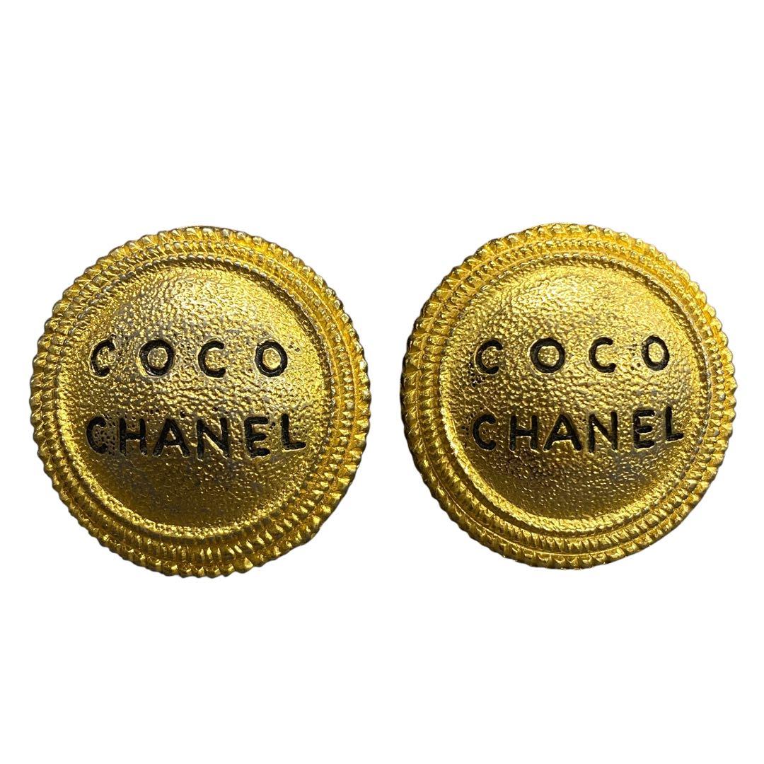 Chanel Logo COCO Chanel Vintage Earrings F_080