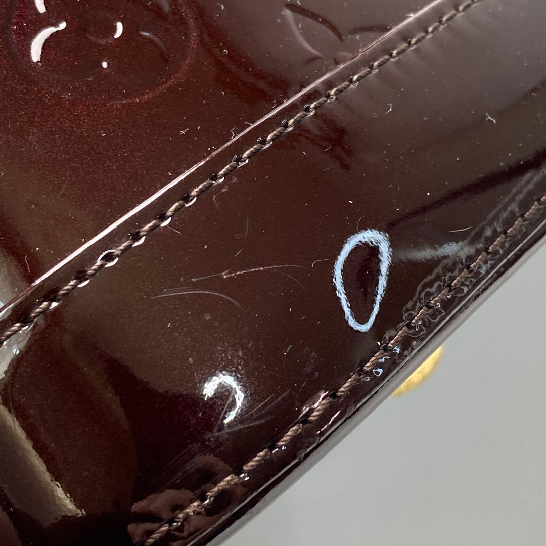 Vuitton Louis Vuitton Vernis Amarante Alma PM