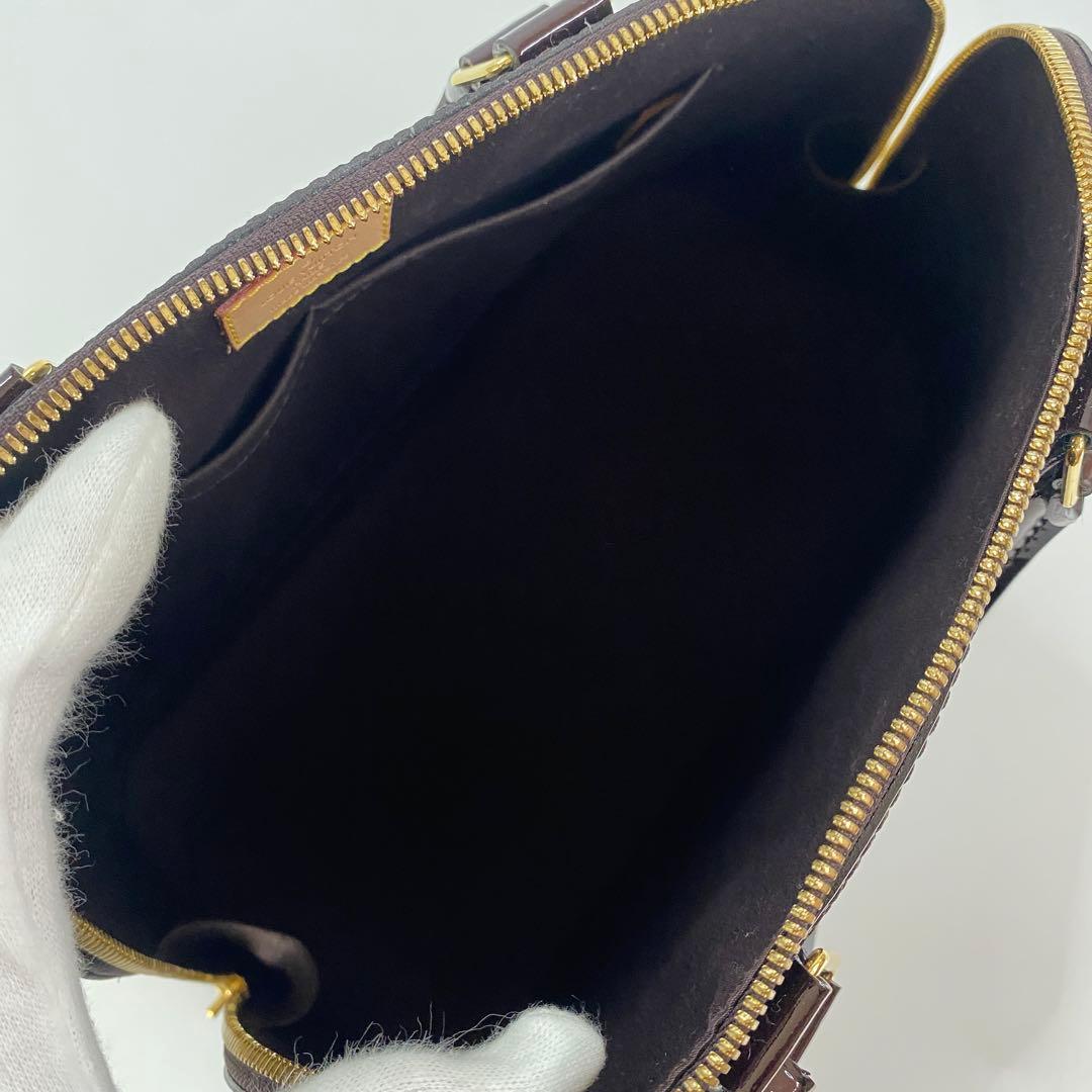 Vuitton Louis Vuitton Vernis Amarante Alma PM