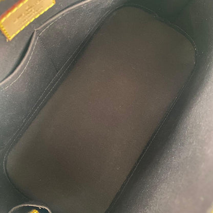 Vuitton Louis Vuitton Vernis Amarante Alma PM