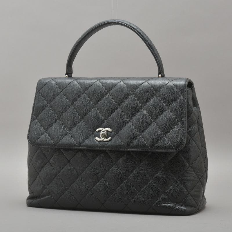 ◇chanel Matelasse Handbag In Black Caviar Skin