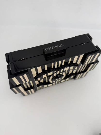 Chanel Lego Acrylic Chain Bag — view 5