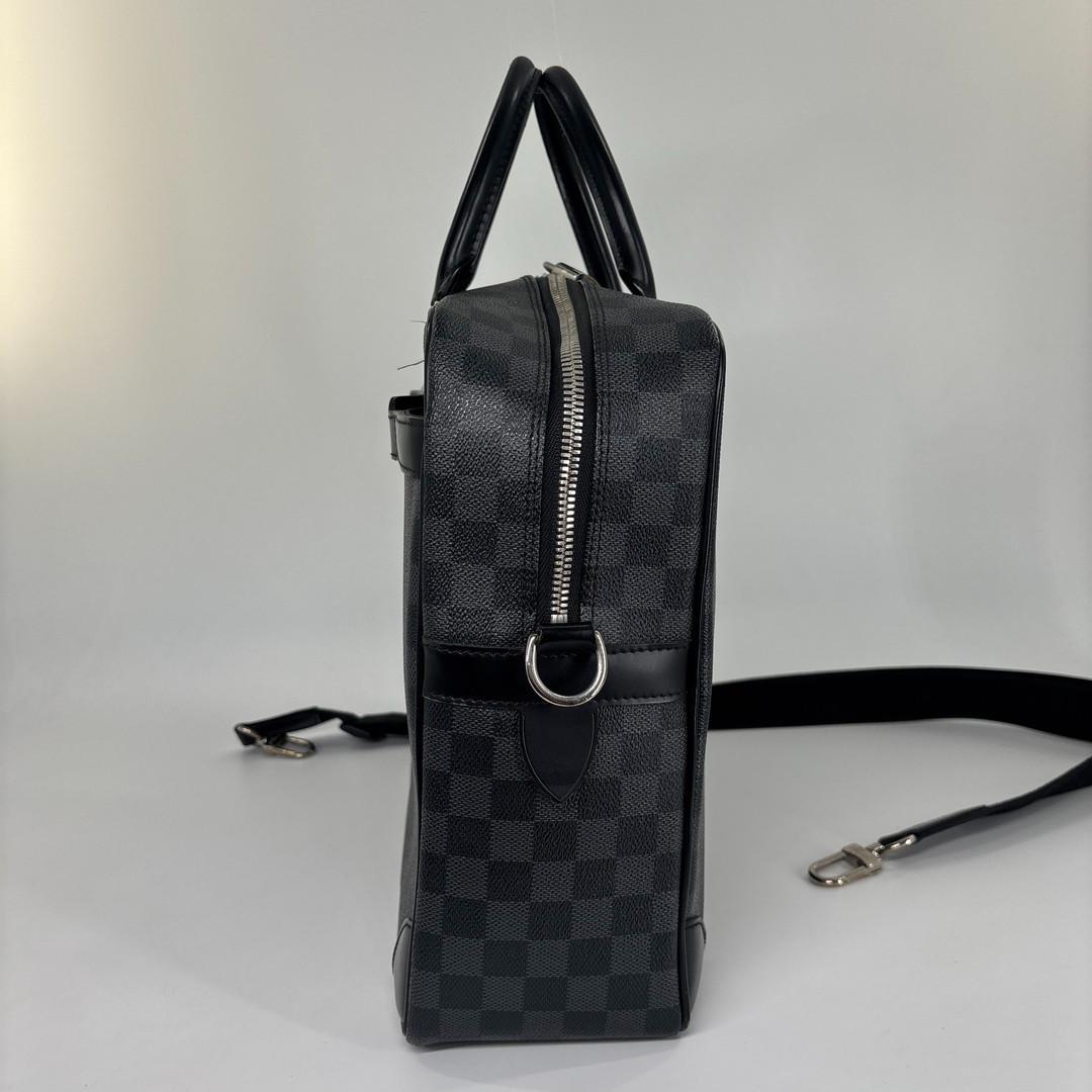 Louis Vuitton Super Damier Graphite Porte Documents Voyage GM Business Bag — view 4
