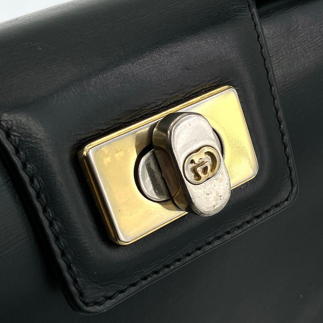 Gucci Shoulder Bag Leather Black Turnlock