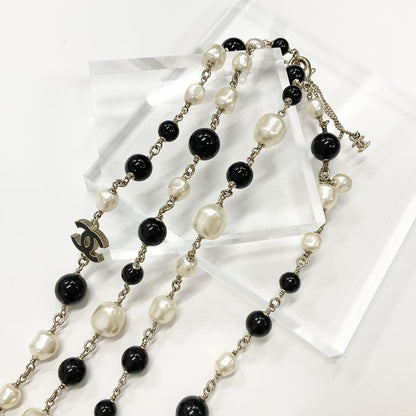 Chanel Necklace CC Logo Pearl Long Gold — view 3