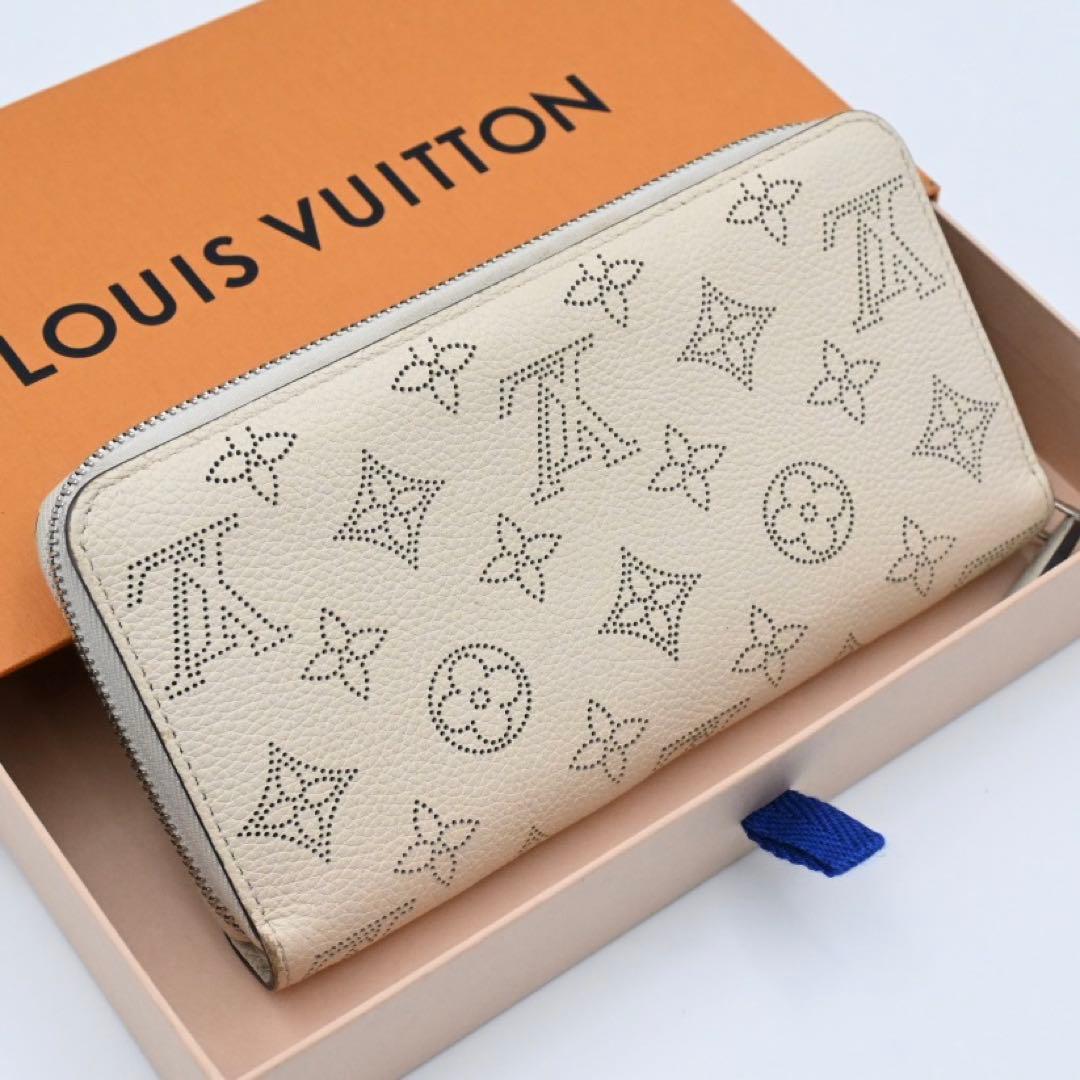 Louis Vuitton Monogram Mahina Zippy Wallet Ivoire — view 2