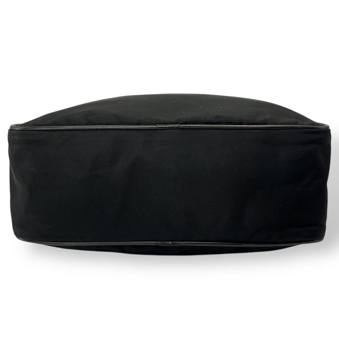 Archive Y2k 00s Prada Shoulderbag Black