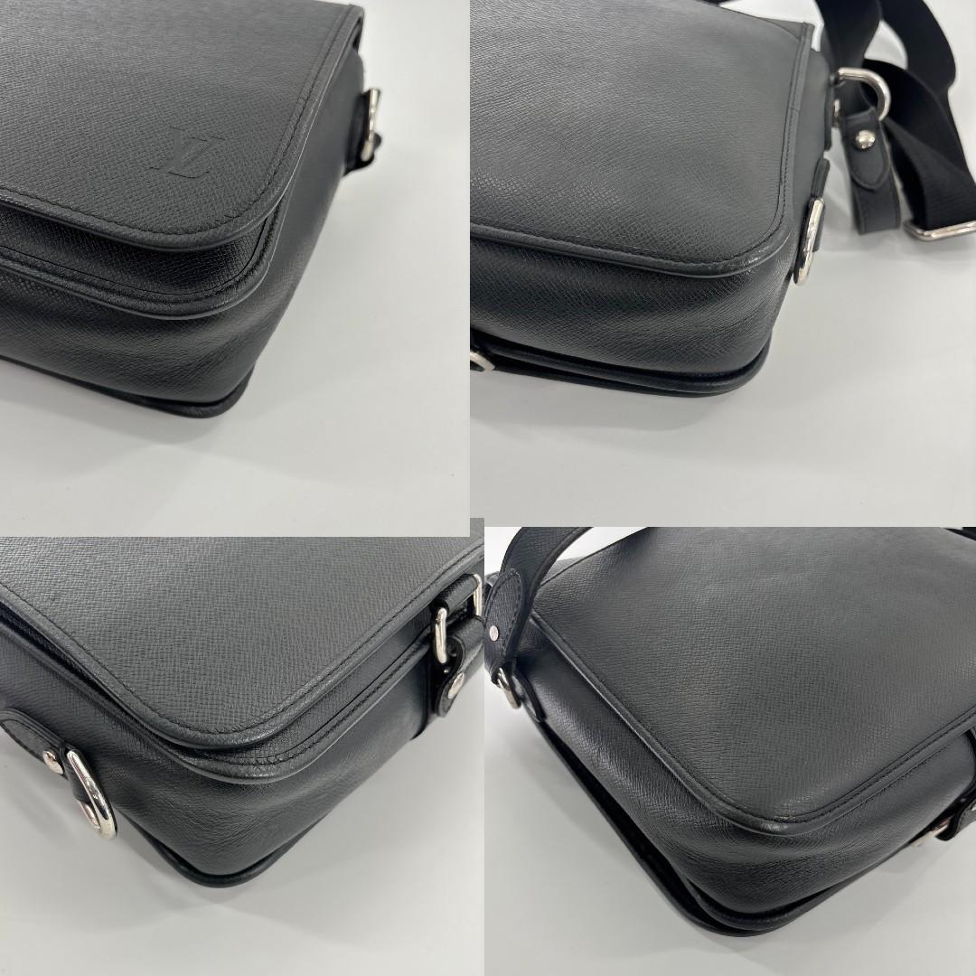 Louis Vuitton Super Taiga Andrey Shoulder Bag Black