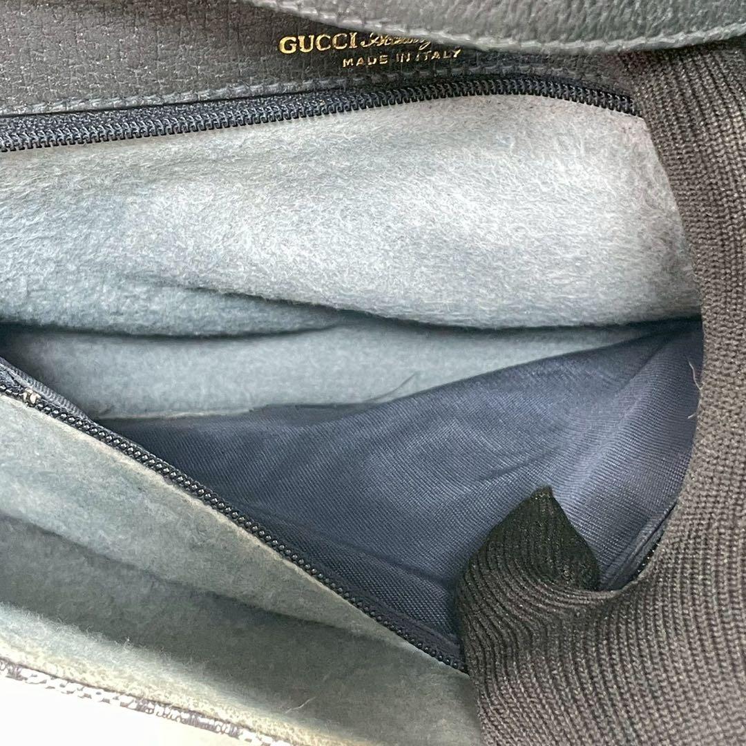 Gucci GG Shoulder Bag Navy Beige Logo Leather — view 7