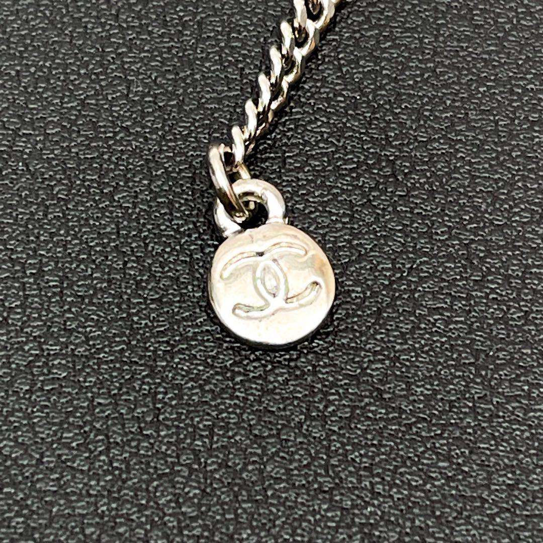 Chanel CC Logo Necklace 17A Pearl Rhinestone Icon — view 6