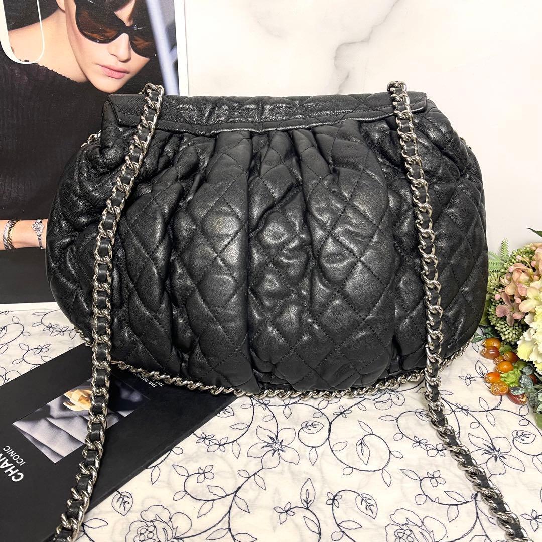 Chanel Chainaround Double Flap Quilted Black — view 2