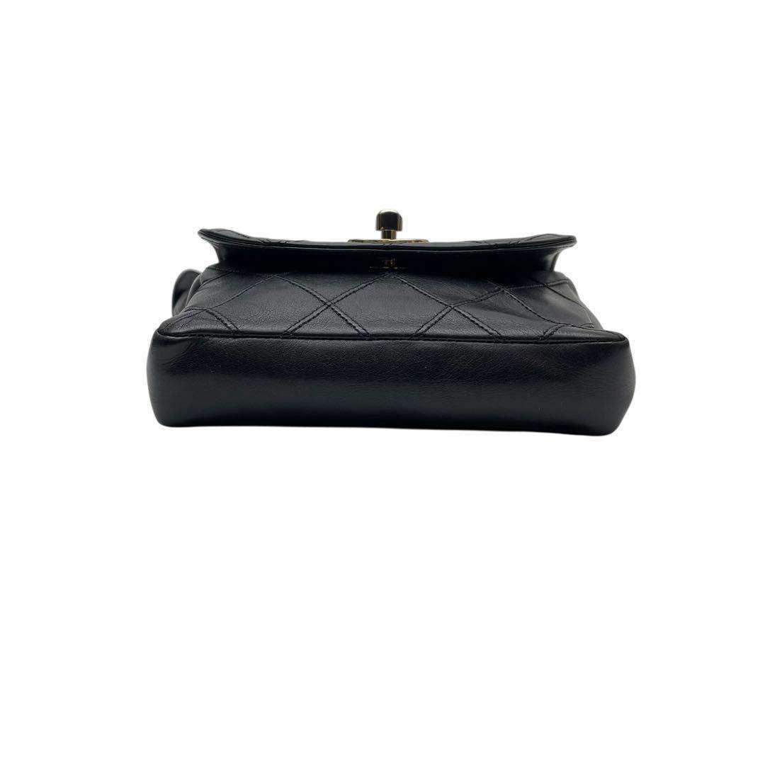 Chanel Bicolor Quilted Waist Bag Pouch CC Logo Black — view 3