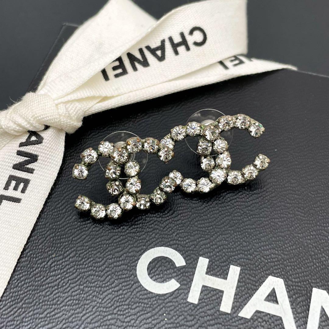 Chanel CC Logo Earrings 00A Rhinestone Icon Silver