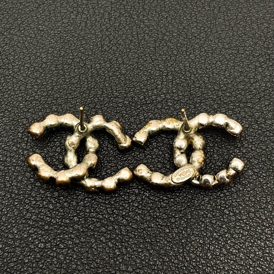 Chanel CC Logo Earrings 00A Rhinestone Icon Silver — view 4