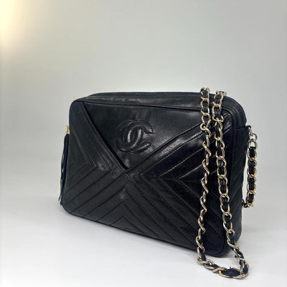 Chanel Quilted Shoulder Bag Black — view 2