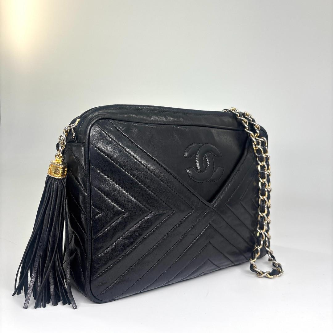 Chanel Quilted Shoulder Bag Black — view 3