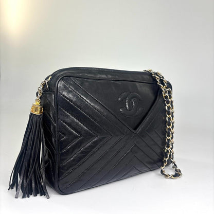 Chanel Quilted Shoulder Bag Black — view 3