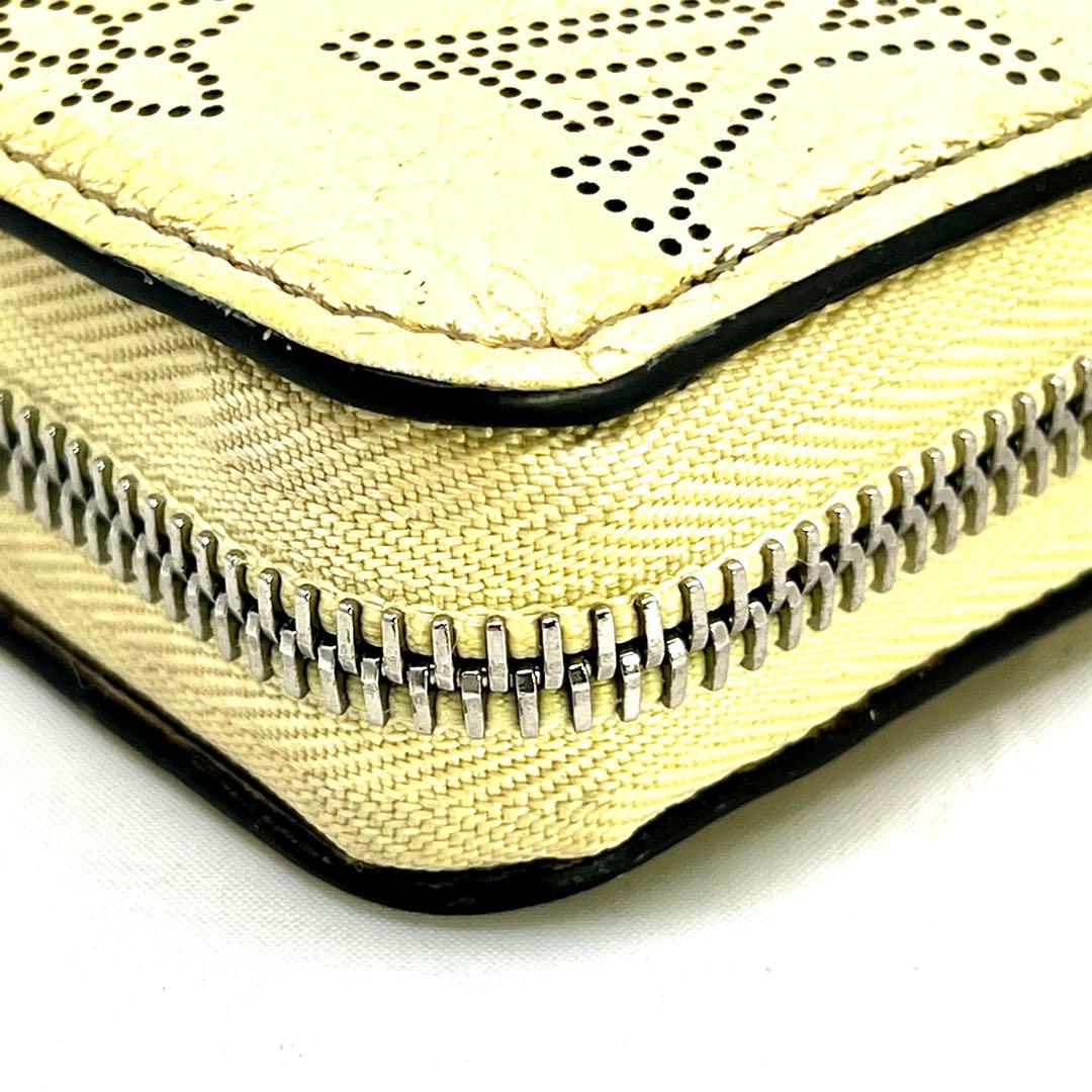 Louis Vuitton Built in Mahina Zippy Wallet Banana — view 8