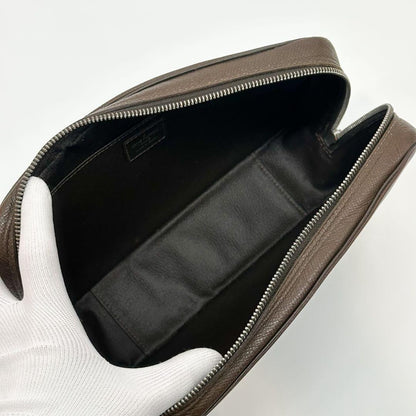 Louis Vuitton Trousse Toilette GM Taiga Second — view 8