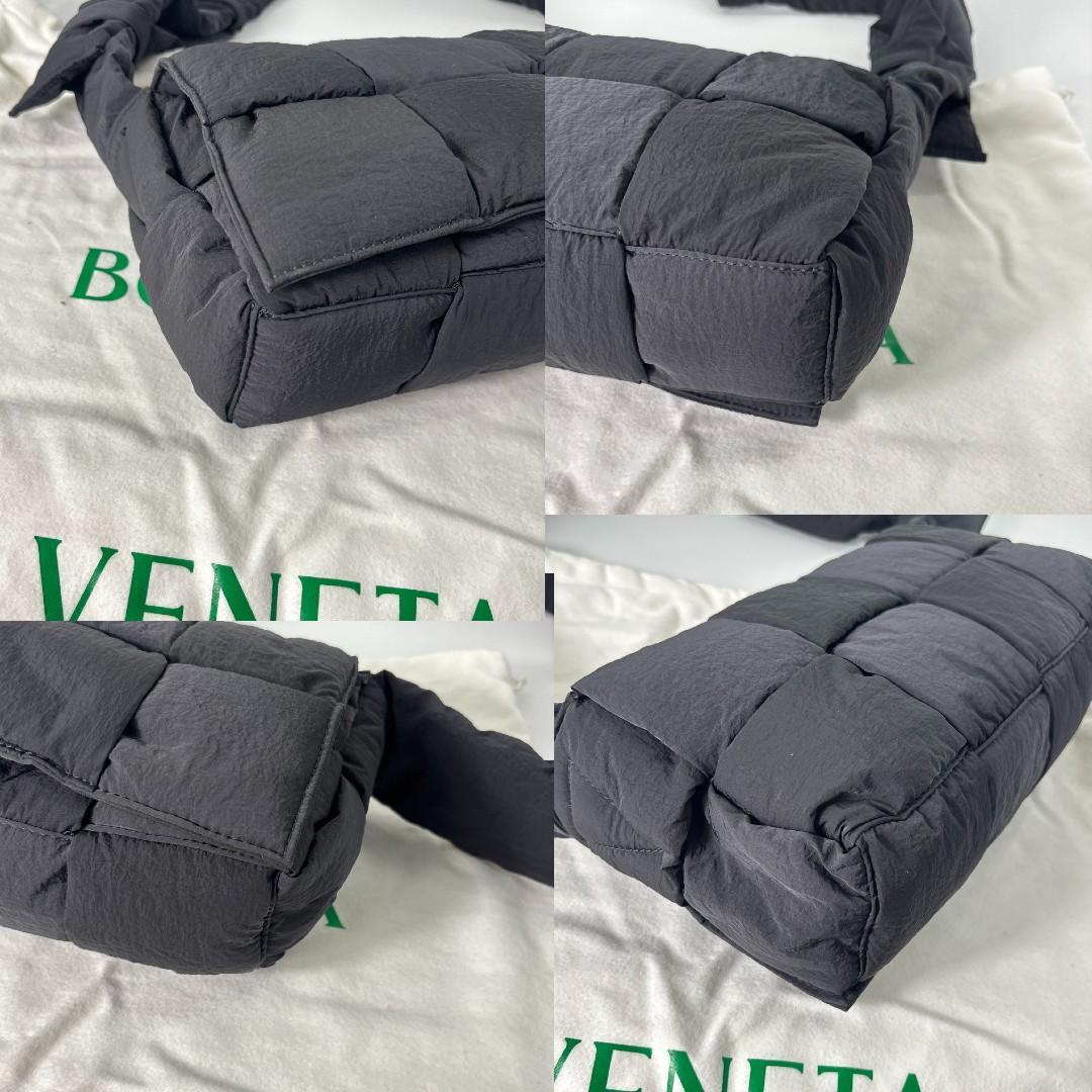 Bottega Veneta Maxi Intrecciato Cassette Shoulder Bag — view 8