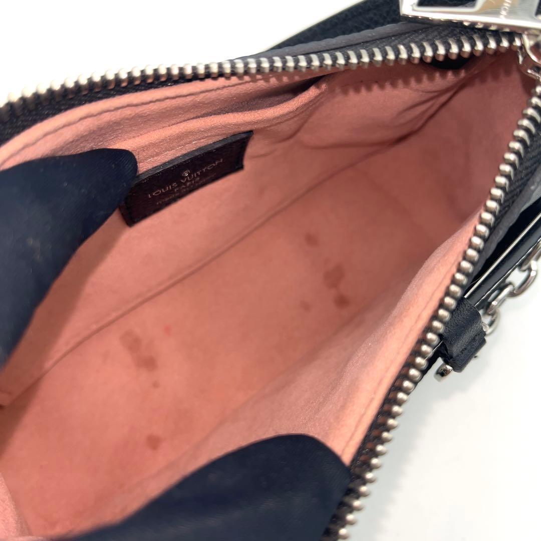 Louis Vuitton Epi Marais Lini Shoulder Bag Pouch Black — view 3