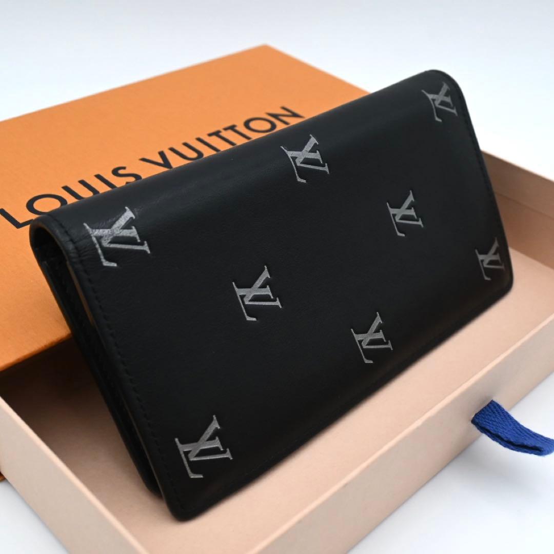 Louis Vuitton Blason Wallet Portefeuille Brazza Black