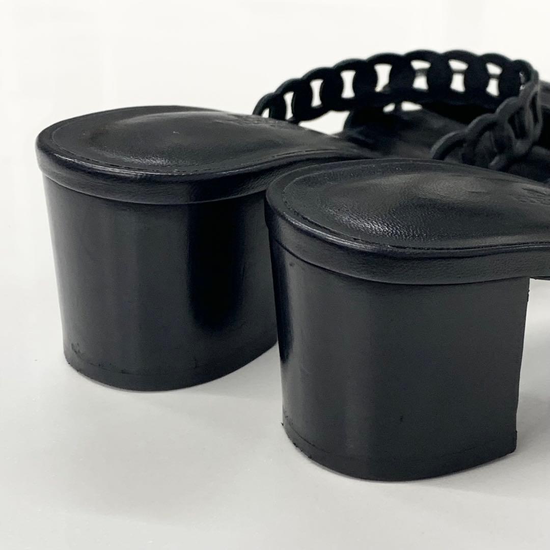 Hermes Aggaccio Leather Chaine D'ancre Studs Sandals Black — view 9