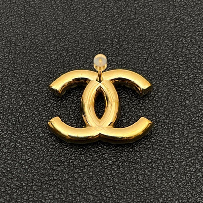 Chanel CC Logo Brooch Pearl Rhinestone Gold — view 3
